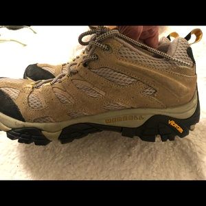 New Merrill hiking shoes Size 10